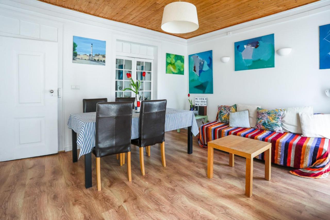 City Center Apt In Lively Bairro Alto! Lisbon Exterior photo