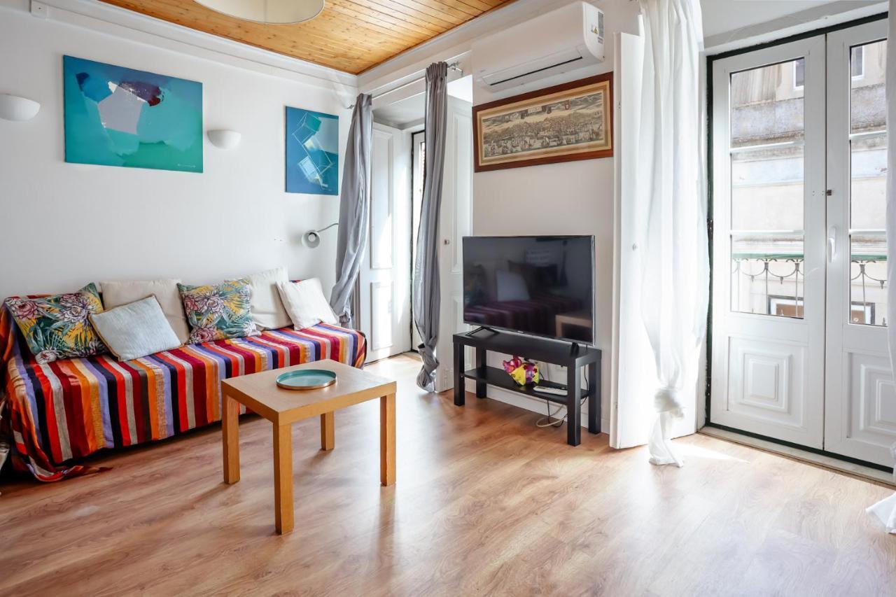City Center Apt In Lively Bairro Alto! Lisbon Exterior photo