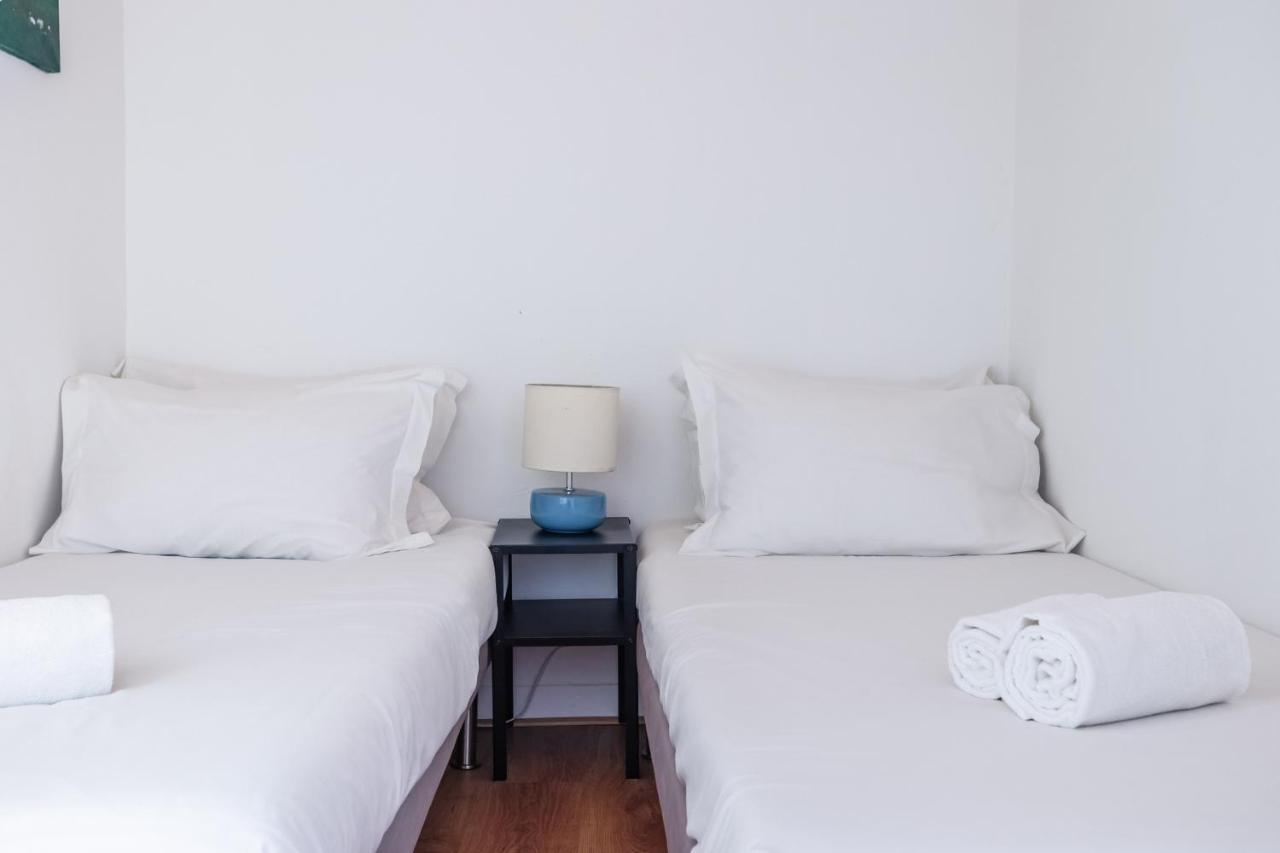 City Center Apt In Lively Bairro Alto! Lisbon Exterior photo